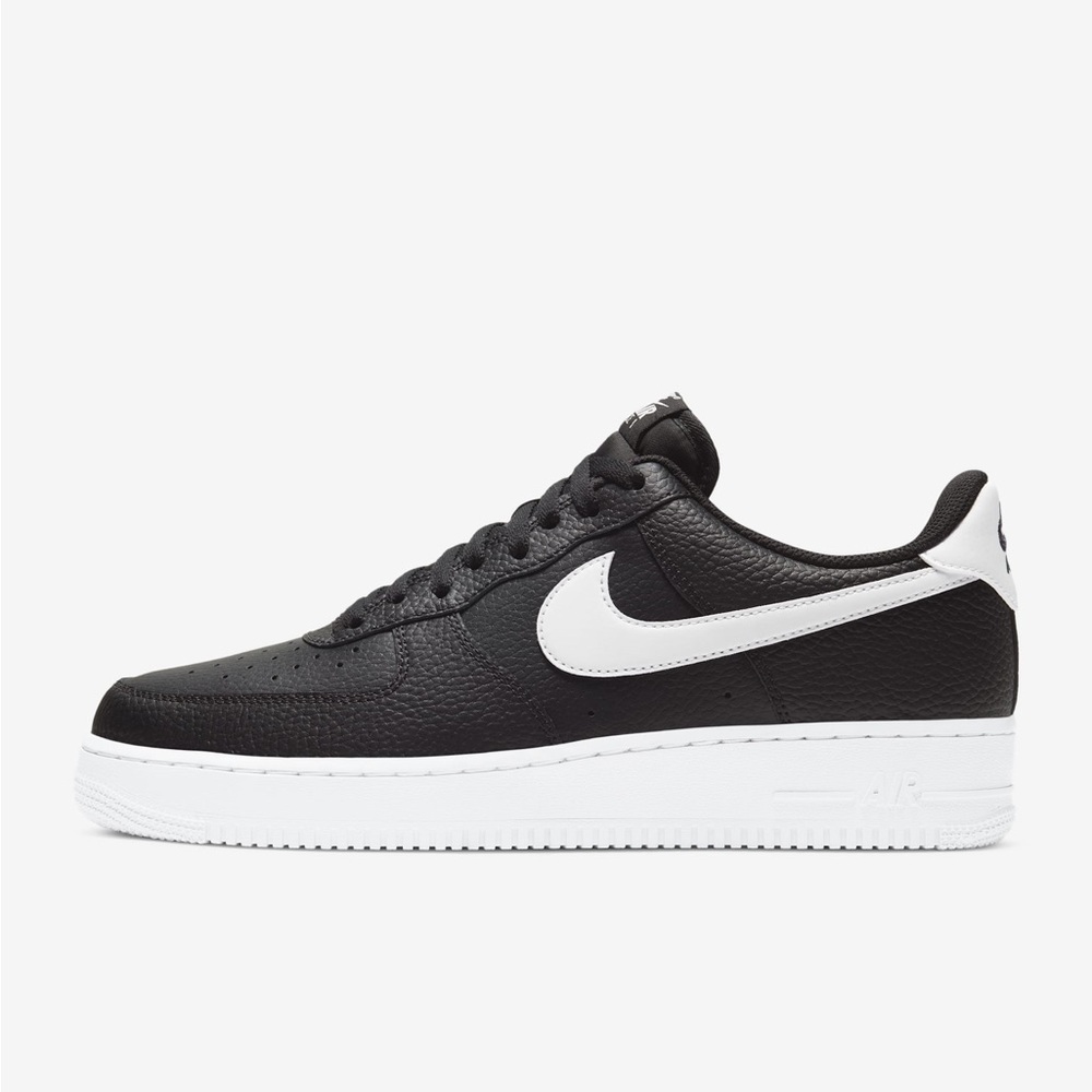 Nike Black and White Sneakers Air Force 1